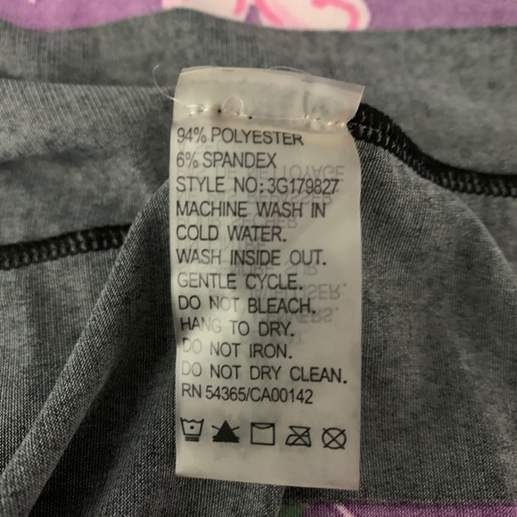 Peter Nygard Embellish Black Top Size S - Picture 7 of 8